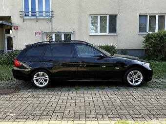 BMW Řada 3 E91 320i ALU kola Serviska 6st. Manuál Navigace - 8