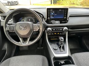 Toyota Rav4, 2,5/131kW Hybrid ČR - 8