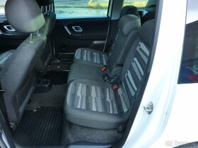 ŠKODA ROOMSTER  1.2 51 kW 2010 - 8