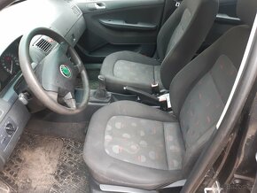 Skoda fabia 2.0 mpi - 8