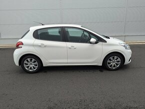 Prodám Peugeot 208 1.2 61 kW rok.v.2019 - 8