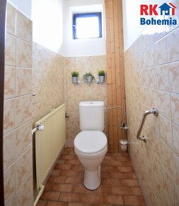 Prodej rodinného domu 324 m², pozemku 789 m² a roubenky 44 m - 8