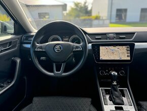 Škoda Superb 3 COMBI 2.0tdi 110kw DSG MATRIX TAŽNÉ PO SERVIS - 8