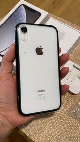 iPhone XR 64GB bily, top stav - 8