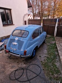 FIAT 600 D - 8