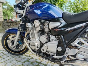 Yamaha XJR 1300 - 8