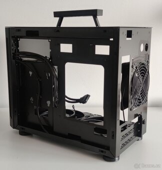 Skříň LIAN LI TU150 Aluminium Tempered Glass ITX - 8