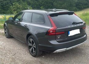 Volvo V90 Cross Country PRO 2021  B5 AWD (173 kW) - DPH - 8