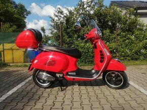 Piaggio Vespa GTS Super 125 - 8