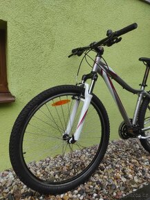 Značkové horské kolo SPECIALIZED 29"/17" - 8