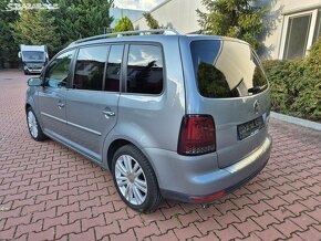 VW Touran 1.9TDI Highline 7míst,bezkoroze,serviska,tempomat - 8