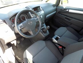 Opel Zafira 1.6 i 37.tis km, 1.majitel, serviska, 7.MÍST - 8