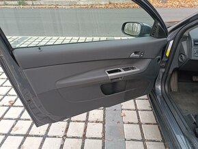 Volvo C30 D5 Automat - 8