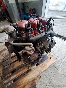 Zetor motor 3001. 4901. 5201. včetně spojky - 8