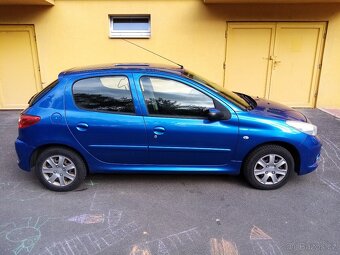 Peugeot 206+; po servisu a STK; modrá metalíza; benzín - 8