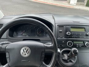 VW Multivan T5   10/2008    128KW - 8