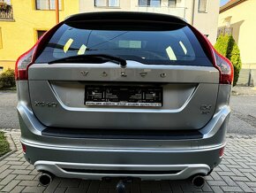 VOLVO XC60 2.4D4 AWD XENONY,PANORAMA,KAMERA,TAŽNÉ,KŮŽE, - 8