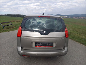 Peugeot 5008  2.0Hdi klima+alu.kola+7míst - 8