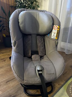 Autosedačka Maxi Cosi a Britax Romer - 8