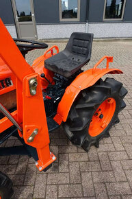 Traktor Kubota B7001 4wd - 8