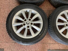 Originalní ALU kola Škoda 5x112 r16 zimní pneu 6,5mm - 8