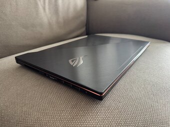 Herní notebook ASUS ROG Zephyrus M GM501GS-EI003T - 8