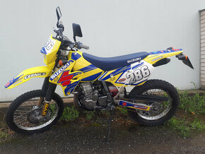 Suzuki drz 400 s - 8