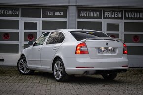 Škoda Octavia 2.0 TFSI RS - 8