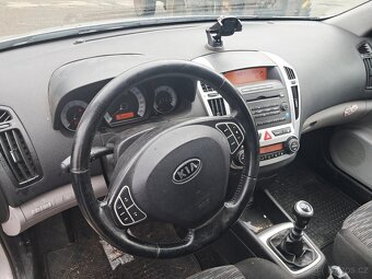 Díly - Kia Ceed sw 1.4 16v 80Kw rv2009 - 8