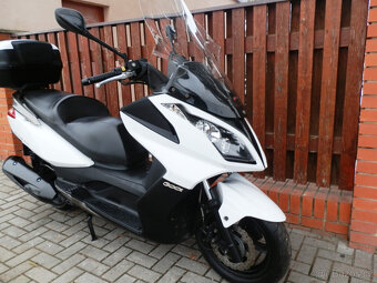 Kymco Downtown 300i - 8