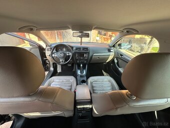 VW Jetta 1.6 tdi - 8