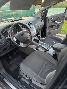 Ford Kuga 2.0TDCi 100kw 4x4 manuál - 8