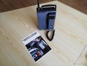 Kufříkový telefon Philips Porty + prospekt BMW E32 - 8