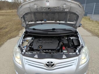 Toyota Auris 1.6 VVT-i AC 6 Kvalt 8/2011 - 8