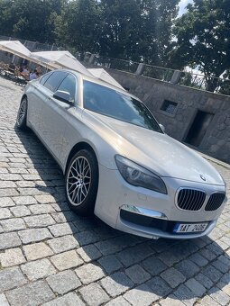 BMW 740D - 8