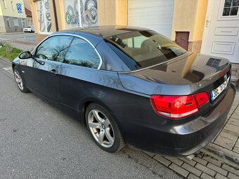 BMW e93 cabrio 325i manuál - 8