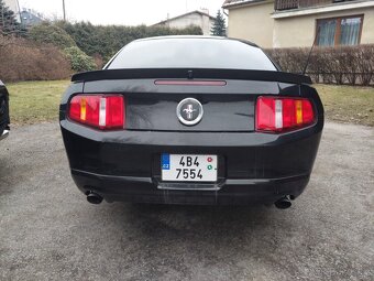 Ford mustang 3.7 v6 - 8