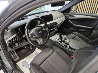 BMW Řada 5 3,0 530D xDrive Mpacket DPH - 8