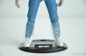 Hot Toys Back To The Future Marty McFly MMS 573 - 8