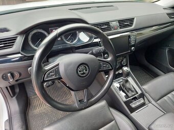 Prodám Škoda superb 3 Laurin Klement r.v 9/2016 2.0tdi 140kw - 8