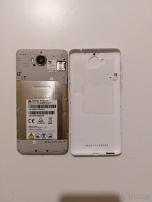 Telefon Huawei Y6 2017 MYA-L11 + pouzdro - 8