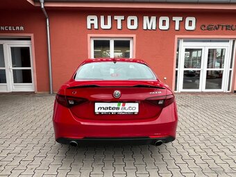 Alfa Romeo Giulia 2.0 206kW (ODPOČET DPH) - 8