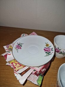 Krásná porcelánová sada/Porcelánové hrníčky s podšálky - 8