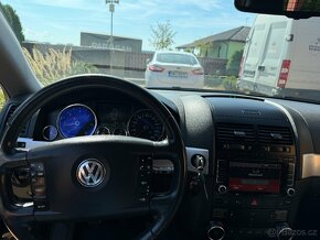 Volkswagen Touareg 2,5TDI, manuál, webasto - 8