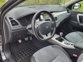 Renault Laguna III 2.0dCi 150PS 4Control - REZERVACE - 8