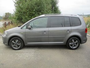 VW Touran 1.4 TSi 103kW CL TAŽ.ZAŘ NAVI ŠÍBR VÝHŘEV 2013 - 8