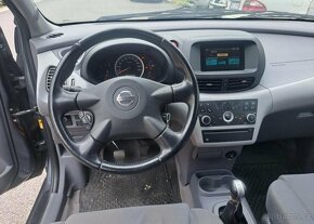 Nissan Almera Tino 2,2 dCi Visia ,,REZERVOVÁNO nafta - 8