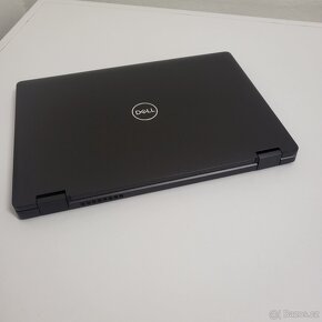 Dell Latitude 5300 2v1 - 8