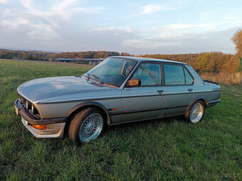 BMW E28 - 8