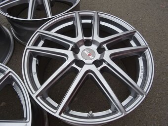 Alu disky na Audi 19", 5x112, ET 30, šíře 8J - 8